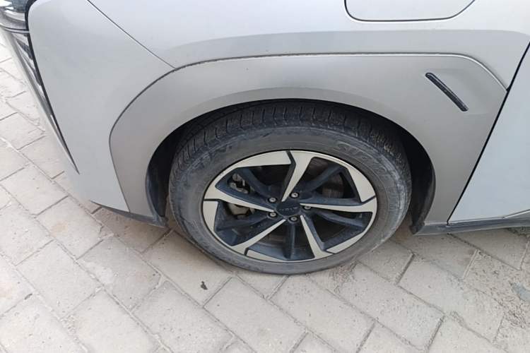 Used AION Y 2023 Younger Star Edition Left Front Wheel Hub