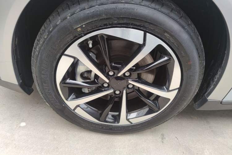 Used AION Y 2023 Plus 510 Smart Edition Left Front Wheel Hub