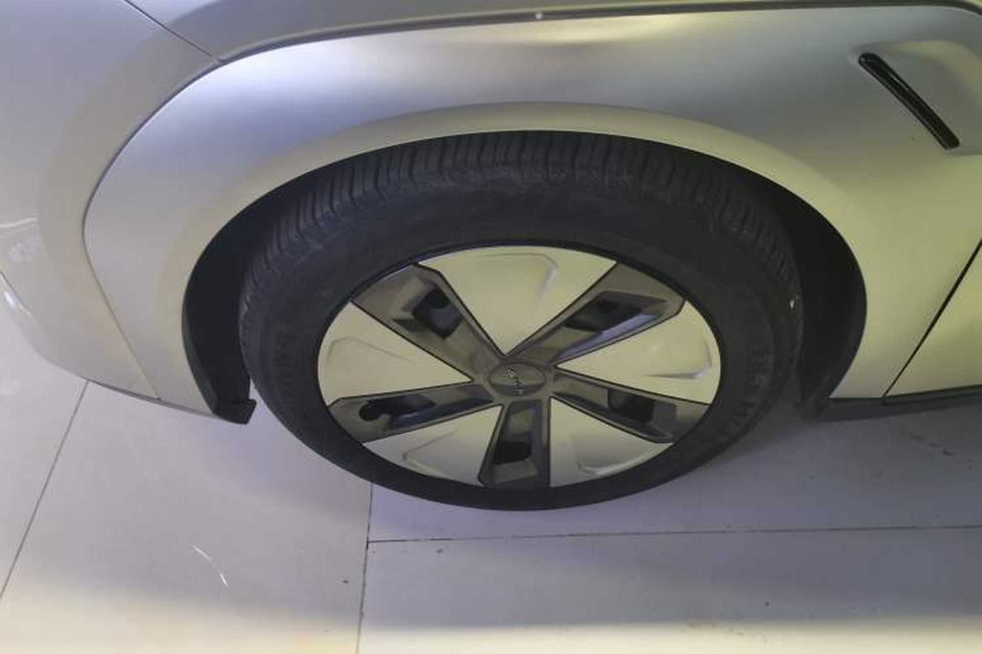 Used AION Y 2023 Plus 510 Enjoy Edition Left Front Wheel Hub