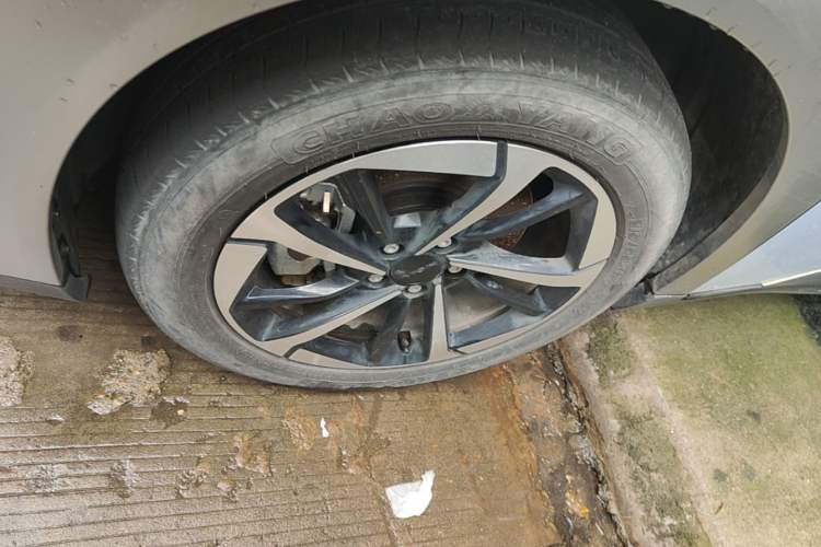 Used AION Y 2023 Younger Star Edition Left Front Wheel Hub