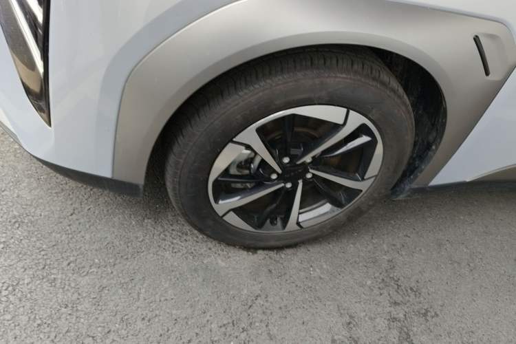 Used AION Y 2023 Younger Star Edition Left Front Wheel Hub