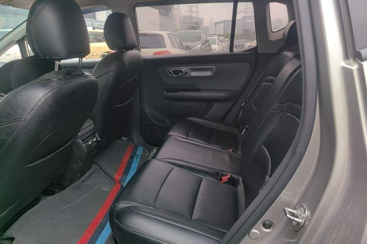 Used AION Y 2023 Plus 610 Enjoy Edition Left Rear Seat