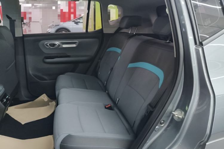 Used AION Y 2023 Younger Left Rear Seat