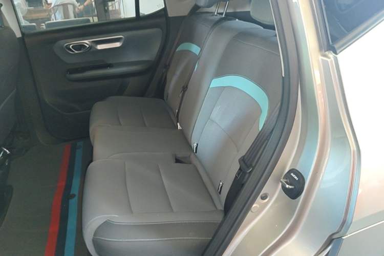 Used AION Y 2023 Plus 510 Enjoy Edition Left Rear Seat