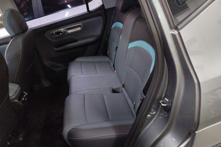 Used AION Y 2023 Plus 610 Smart Edition Ternary Lithium Left Rear Seat