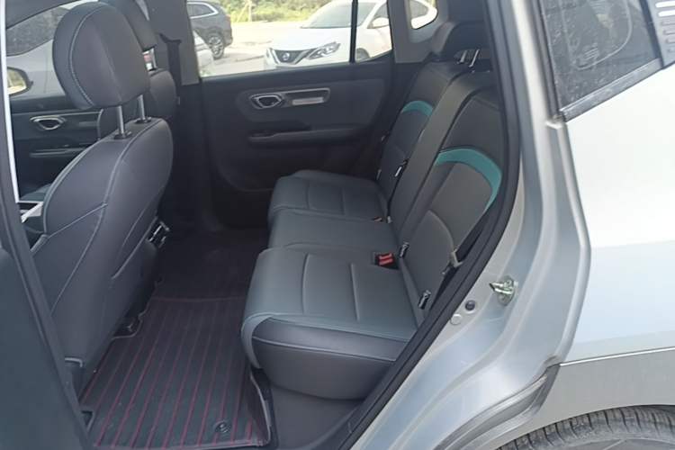 Used AION Y 2023 Younger Star Edition Left Rear Seat