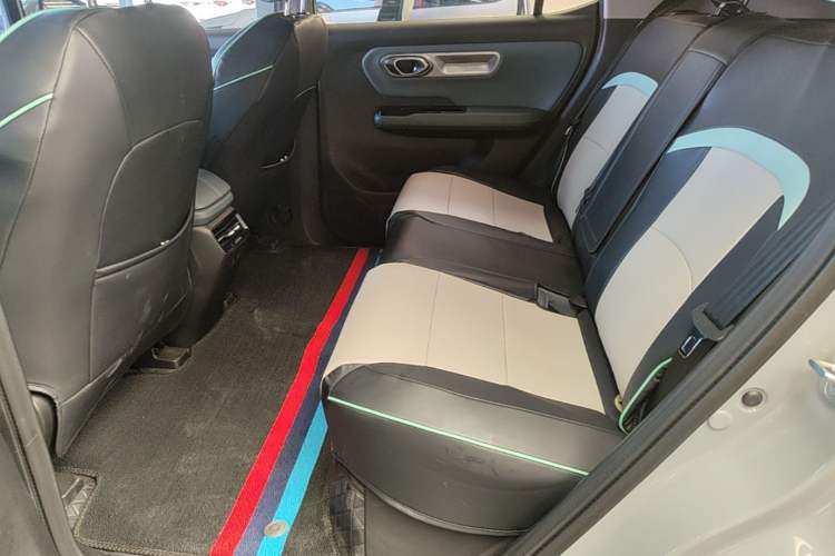 Used AION Y 2023 Plus 510 Smart Edition Left Rear Seat