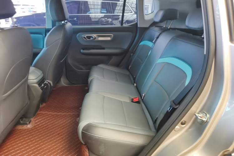 Used AION Y 2023 Plus 510 Enjoy Edition Left Rear Seat