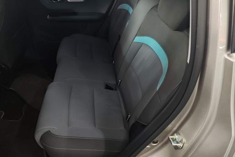 Used AION Y 2023 Plus 510 Enjoy Edition Left Rear Seat