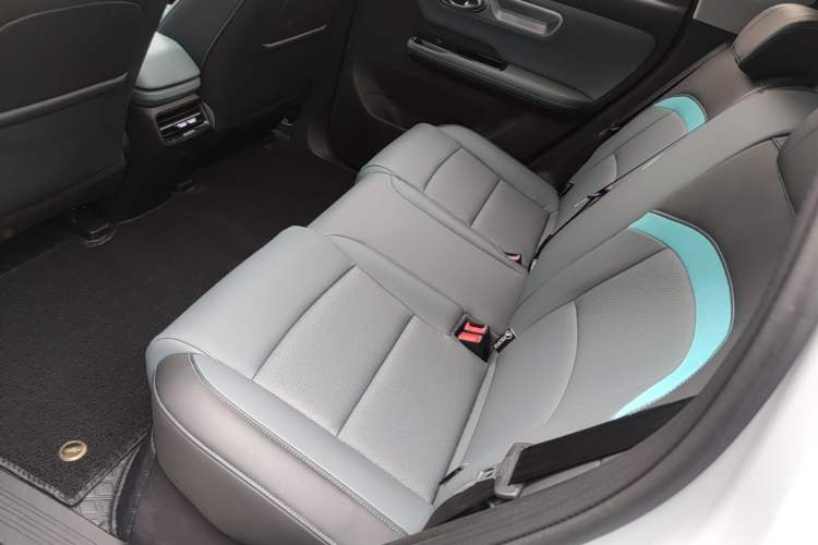 Used AION Y 2023 Plus 510 Smart Edition Left Rear Seat