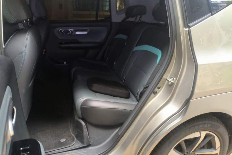 Used AION Y 2023 Younger Star Edition Left Rear Seat