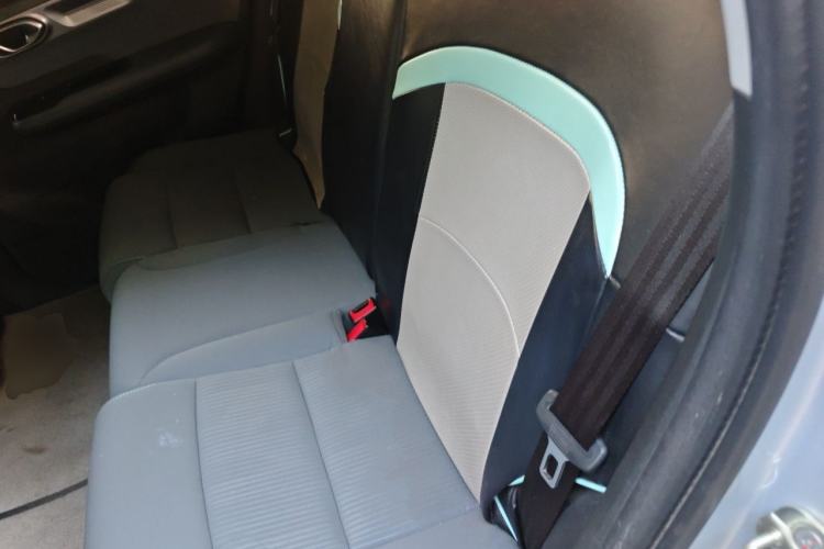 Used AION Y 2023 Younger Left Rear Seat