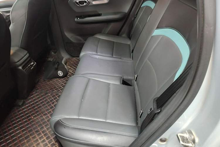 Used AION Y 2023 Younger Star Edition Left Rear Seat