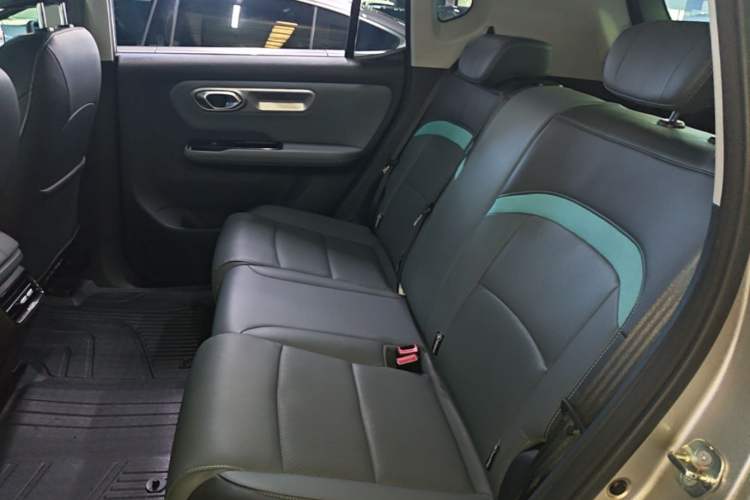 Used AION Y 2023 Plus 510 Smart Edition Left Rear Seat