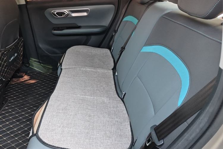 Used AION Y 2023 Plus 510 Enjoy Edition Left Rear Seat