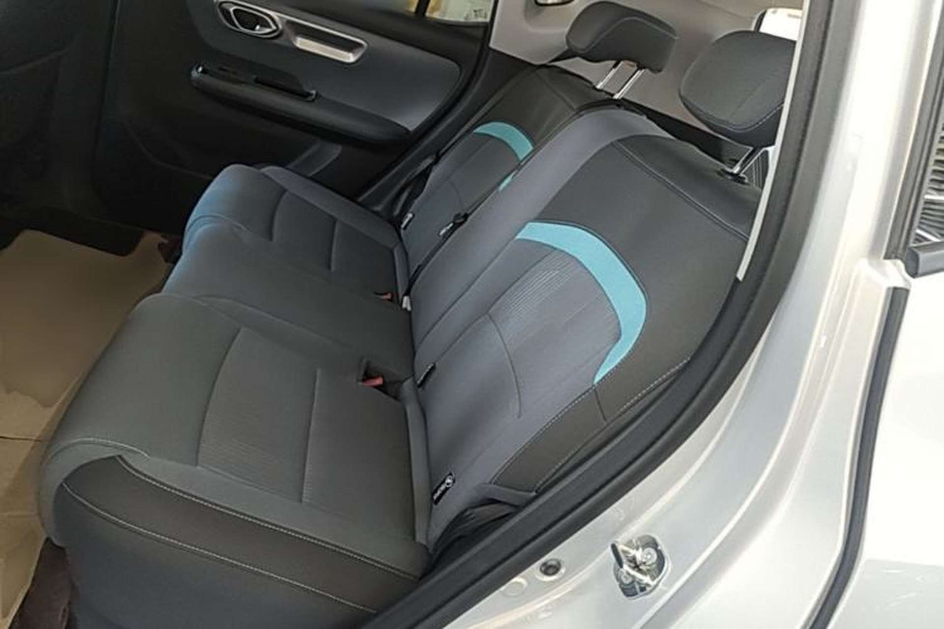 Used AION Y 2023 Younger Left Rear Seat