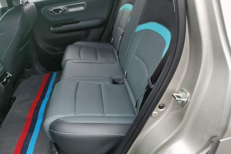 Used AION Y 2023 Plus 610 Smart Edition Ternary Lithium Left Rear Seat