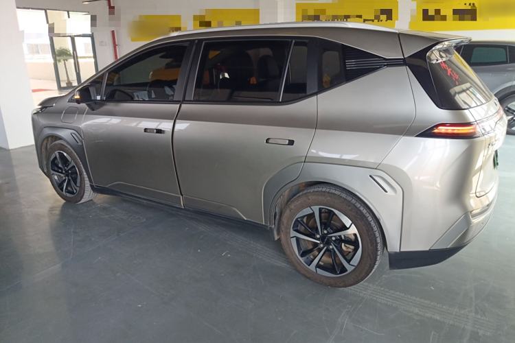 Used AION Y 2023 Plus 510 Smart Edition Left Side