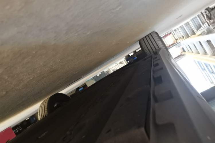 Used AION Y 2023 Younger Star Edition Left Side Sill