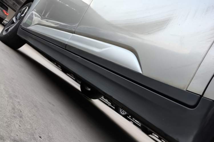 Used AION Y 2023 Plus 610 Enjoyment Edition Ternary Lithium Left Side Sill