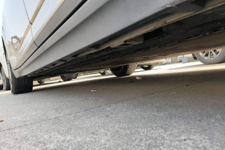 Used AION Y 2023 Plus 510 Enjoy Edition Left Side Sill
