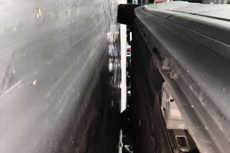 Used AION Y 2023 Plus 510 Smart Edition Left Side Sill