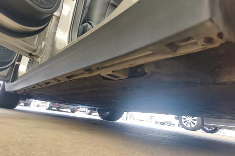 Used AION Y 2023 Plus 510 Enjoy Edition Left Side Sill