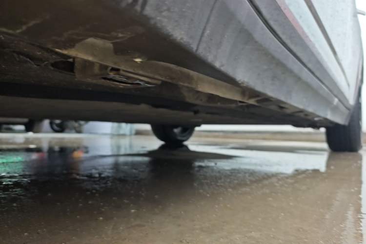 Used AION Y 2023 Plus 510 Smart Edition Left Side Sill