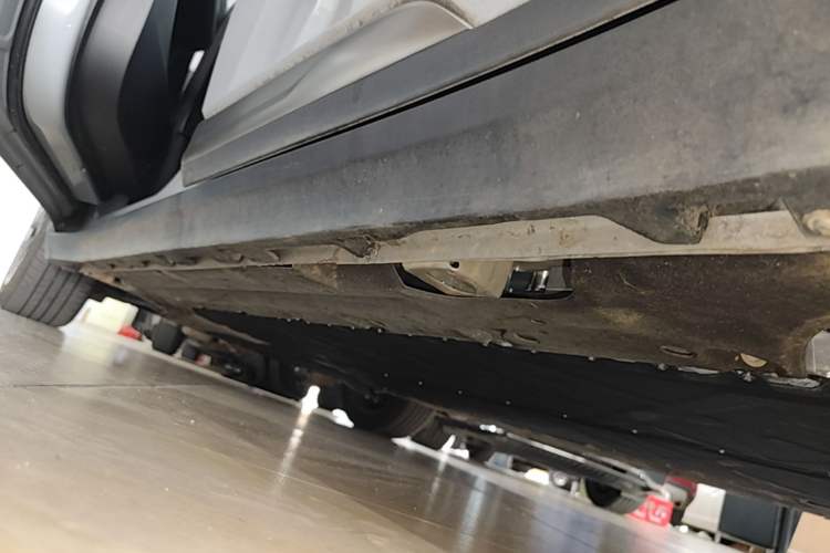 Used AION Y 2023 Plus 610 Enjoyment Edition Ternary Lithium Left Side Sill