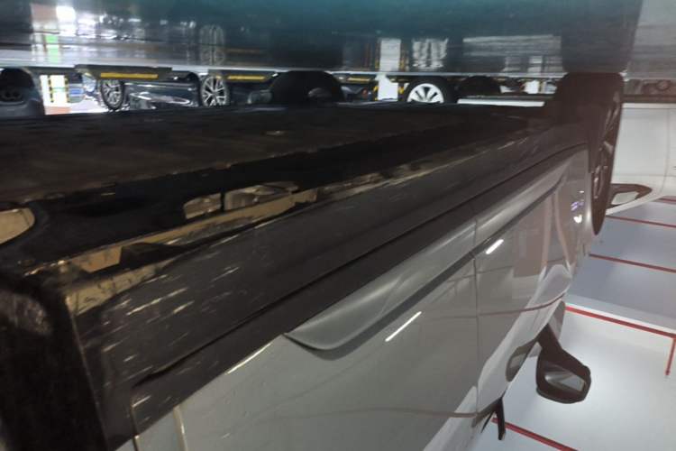 Used AION Y 2023 Plus 510 Smart Edition Left Side Sill