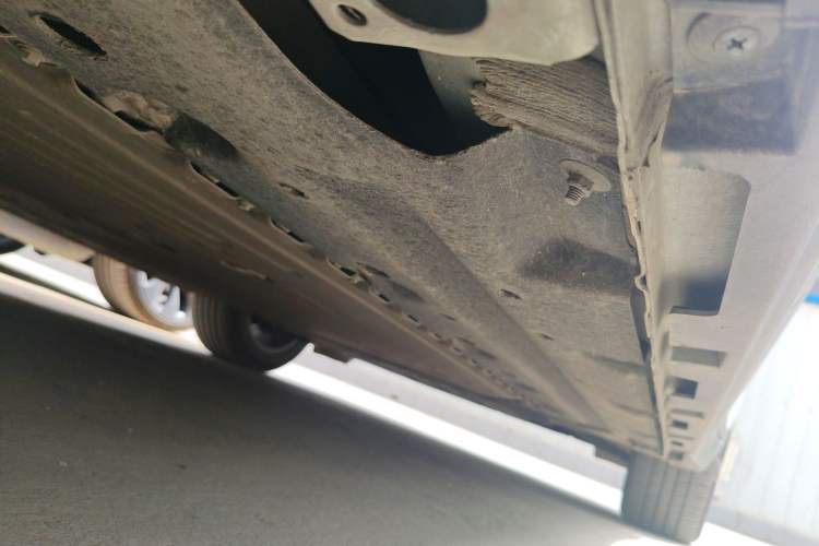 Used AION Y 2023 Younger Star Edition Left Side Sill