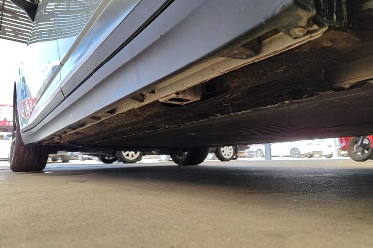 Used AION Y 2023 Younger Star Edition Left Side Sill