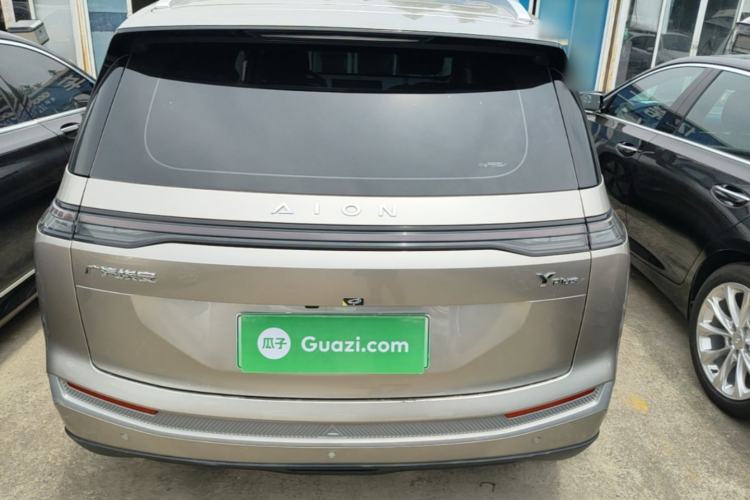 Used AION Y 2023 Plus 510 Executive Edition Rear