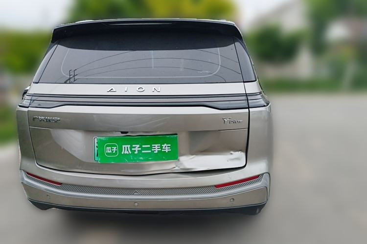 Used AION Y 2023 Plus 510 Executive Edition Rear
