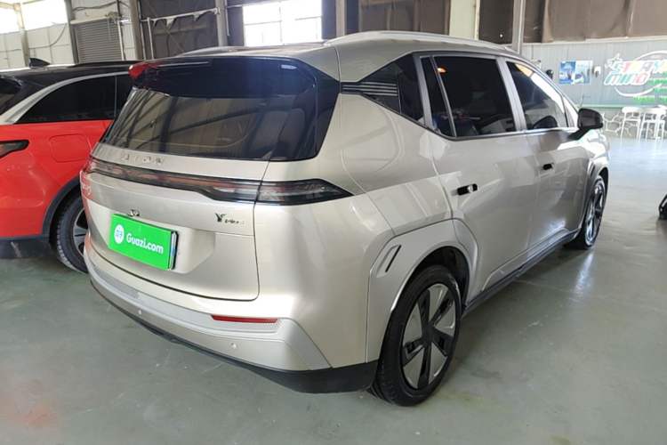 Used AION Y 2023 Plus 510 Enjoy Edition Rear Right 45 Deg
