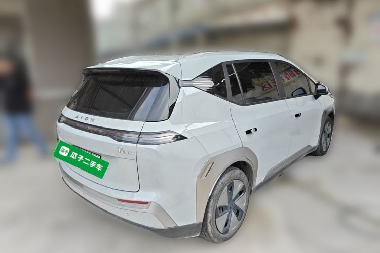 Used AION Y 2023 Plus 510 Enjoy Edition Rear Right 45 Deg