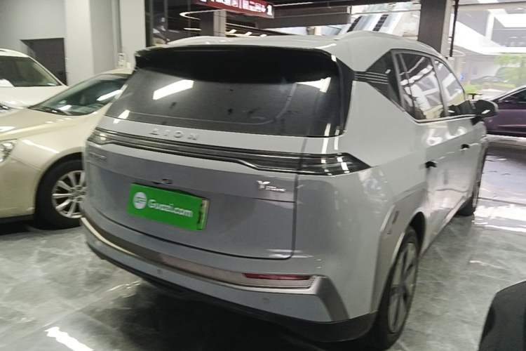 Used AION Y 2023 Plus 510 Enjoy Edition Rear Right 45 Deg