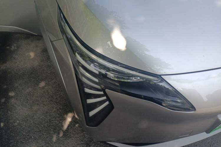 Used AION Y 2023 Plus 510 Enjoy Edition Right Front Headlight