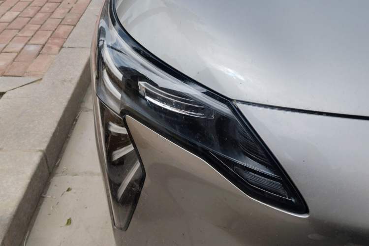 Used AION Y 2023 Plus 510 Enjoy Edition Right Front Headlight
