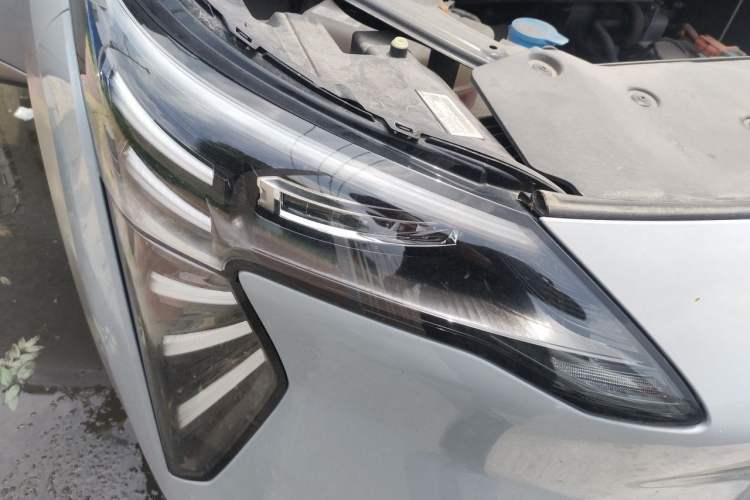 Used AION Y 2023 Plus 510 Enjoy Edition Right Front Headlight