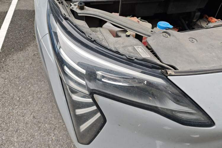 Used AION Y 2023 Plus 510 Enjoy Edition Right Front Headlight