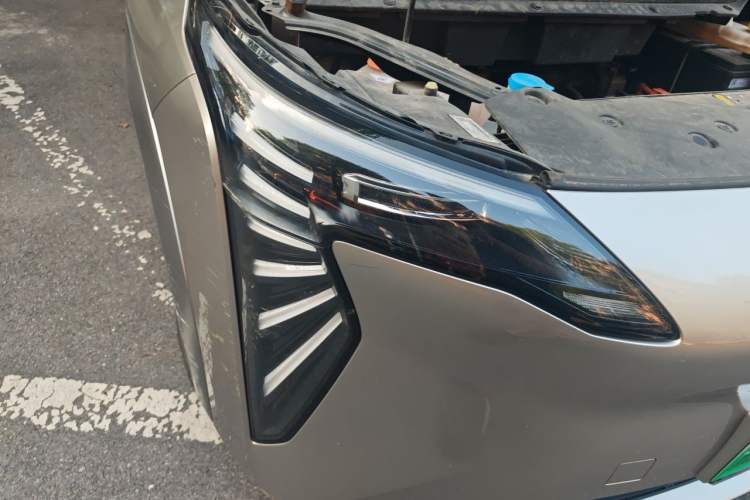 Used AION Y 2023 Plus 510 Enjoy Edition Right Front Headlight