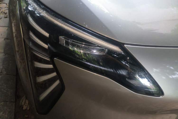 Used AION Y 2023 Younger Star Edition Right Front Headlight