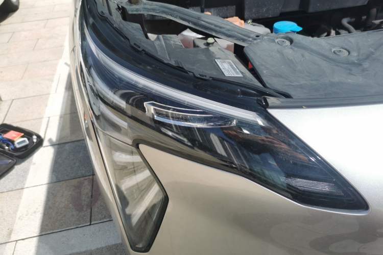 Used AION Y 2023 Younger Star Edition Right Front Headlight