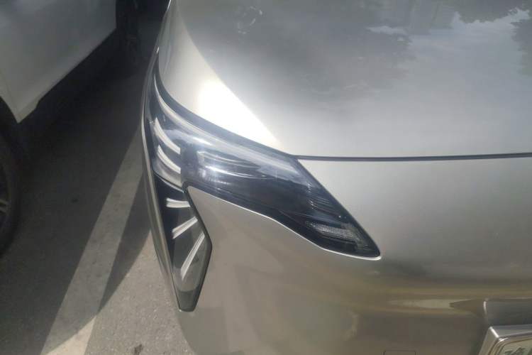 Used AION Y 2023 Plus 510 Enjoy Edition Right Front Headlight