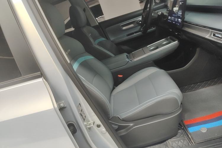 Used AION Y 2023 Younger Star Edition Right Front Seat