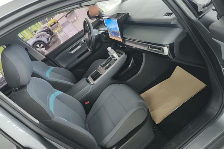 Used AION Y 2023 Younger Right Front Seat