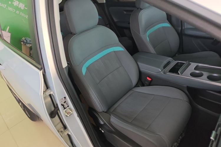 Used AION Y 2023 Younger Right Front Seat