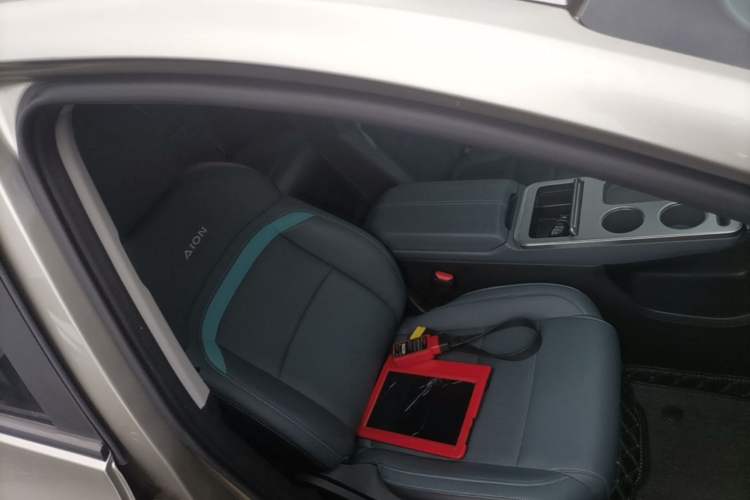 Used AION Y 2023 Plus 510 Smart Edition Right Front Seat