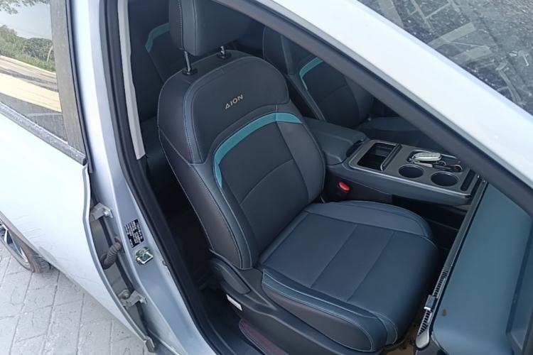 Used AION Y 2023 Younger Star Edition Right Front Seat